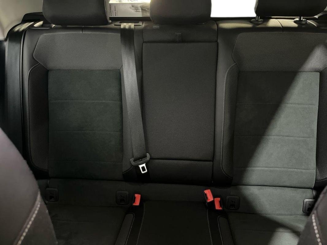 Volkswagen T-Roc - Photo 22
