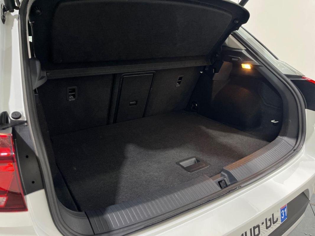 Volkswagen T-Roc - Photo 32