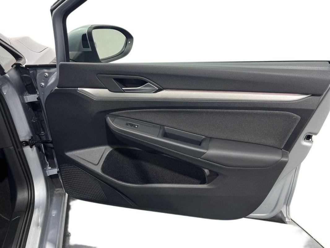 Volkswagen Golf SW - Photo 15