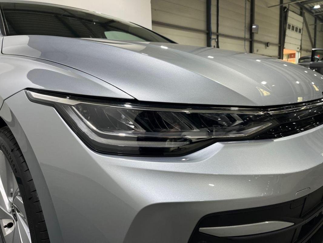 Volkswagen Golf SW - Photo 25