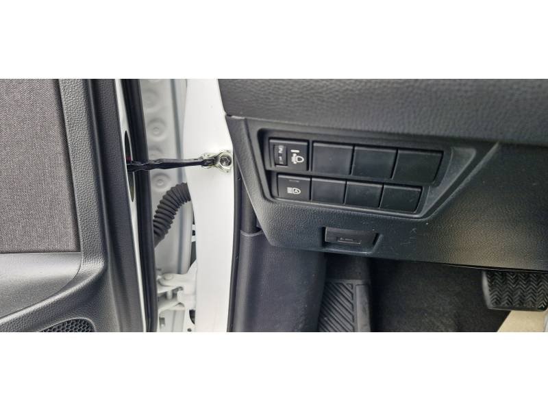 Toyota Yaris - Photo 22