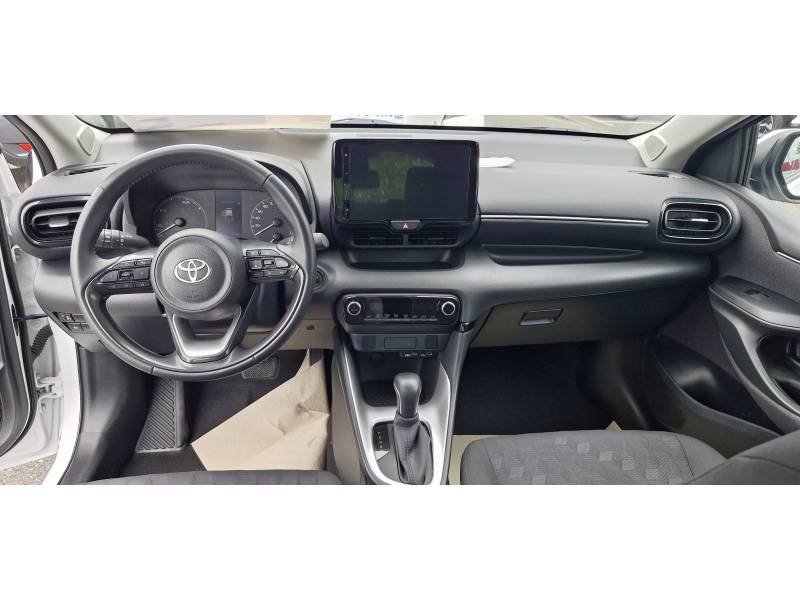 Toyota Yaris - Photo 9