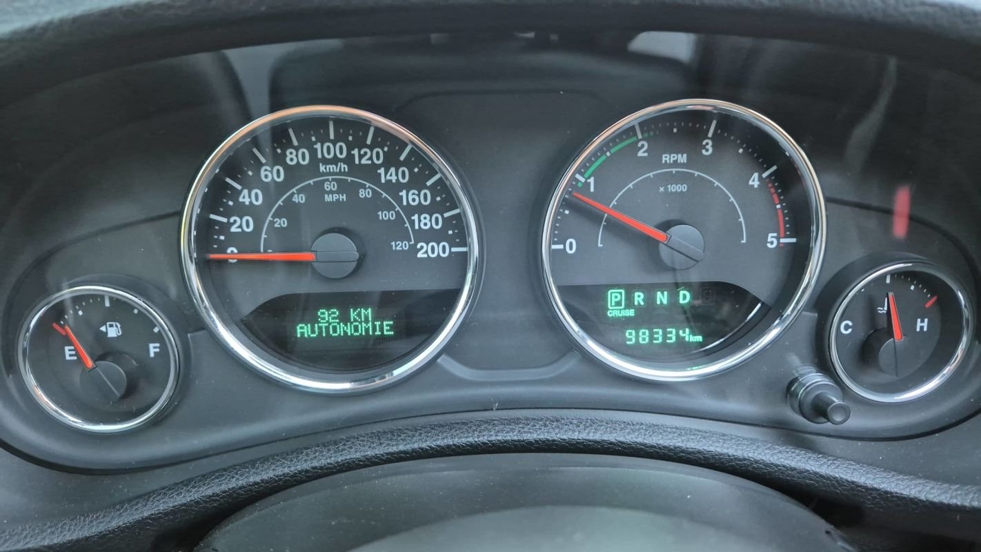 Jeep Wrangler - Photo 12