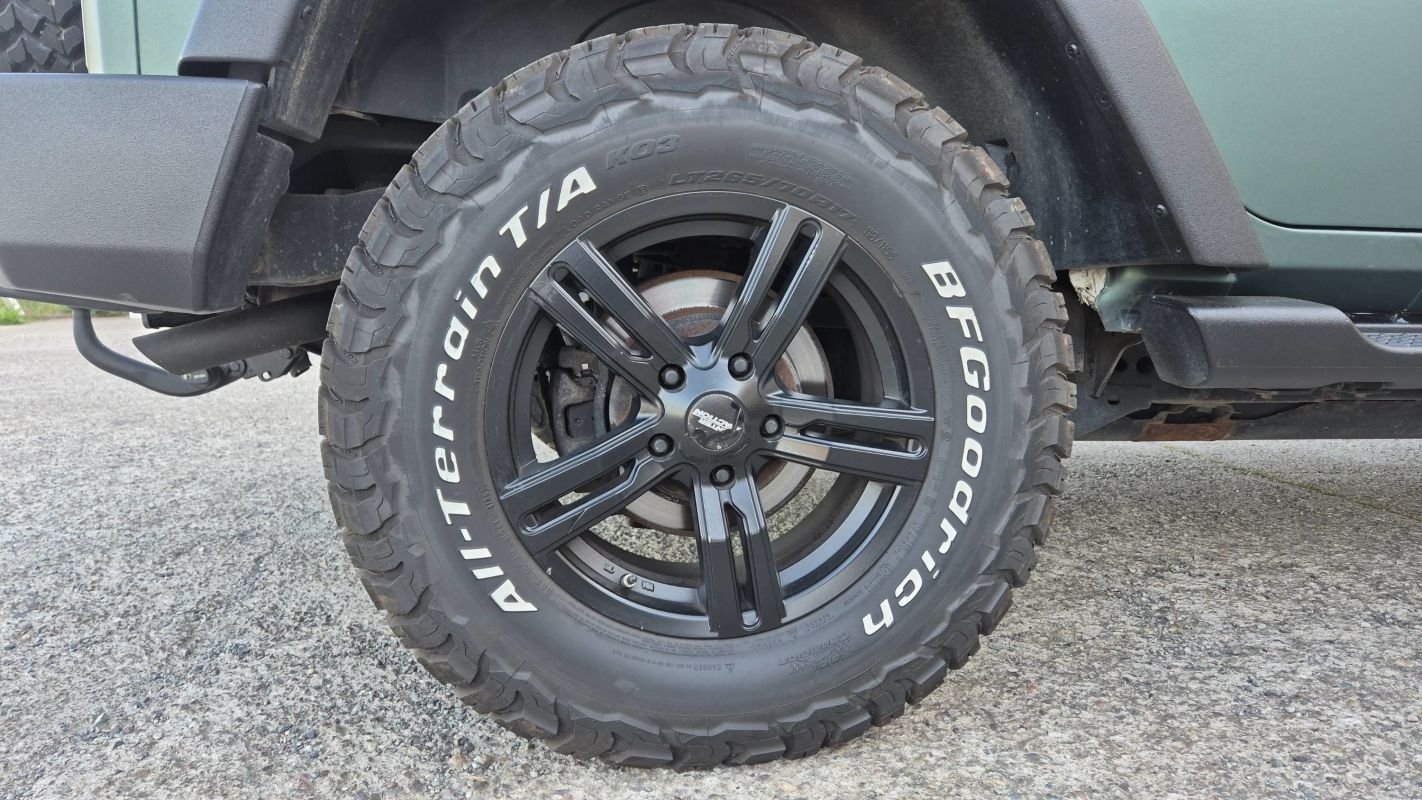 Jeep Wrangler - Photo 16