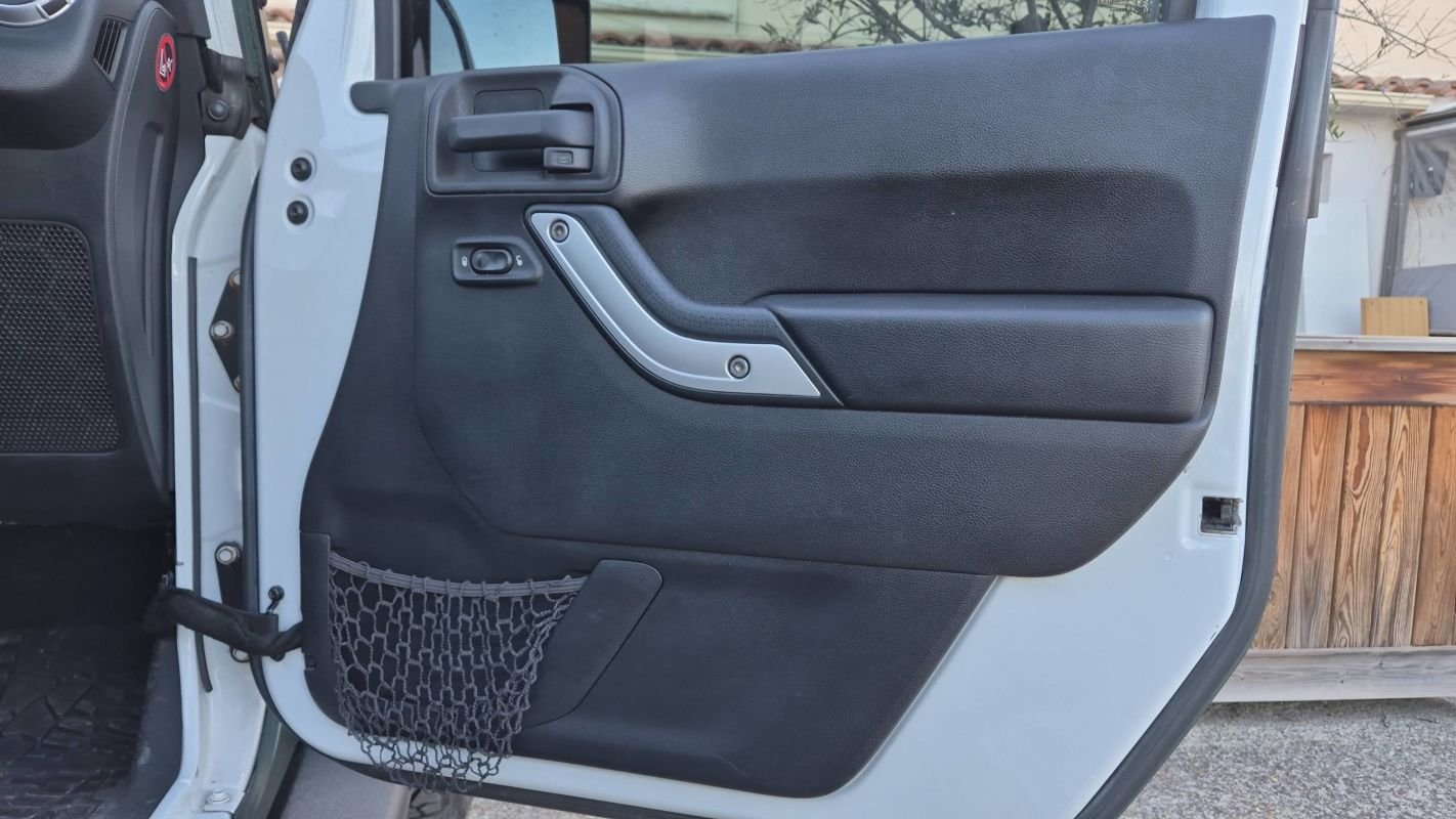 Jeep Wrangler - Photo 22