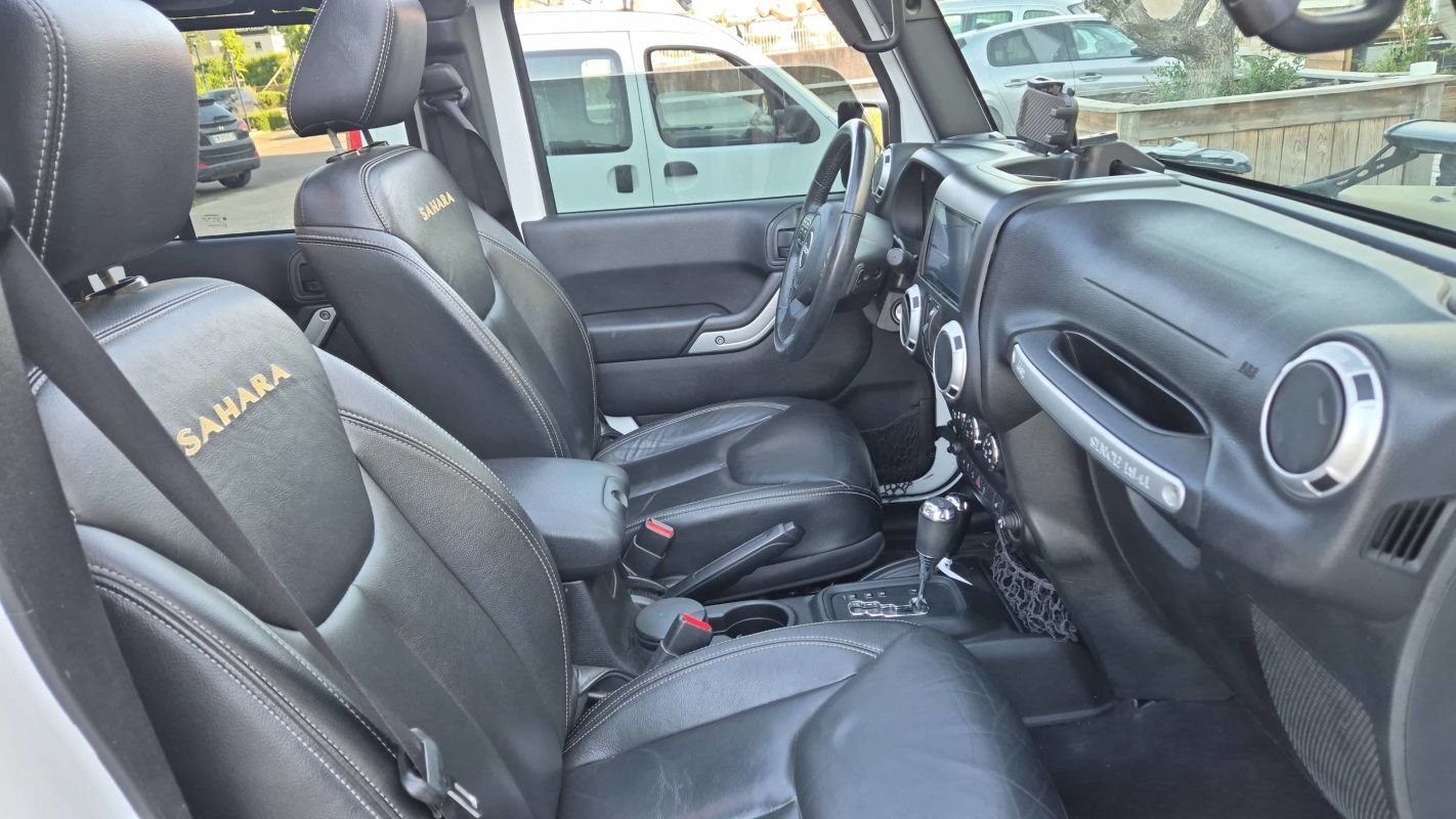 Jeep Wrangler - Photo 26