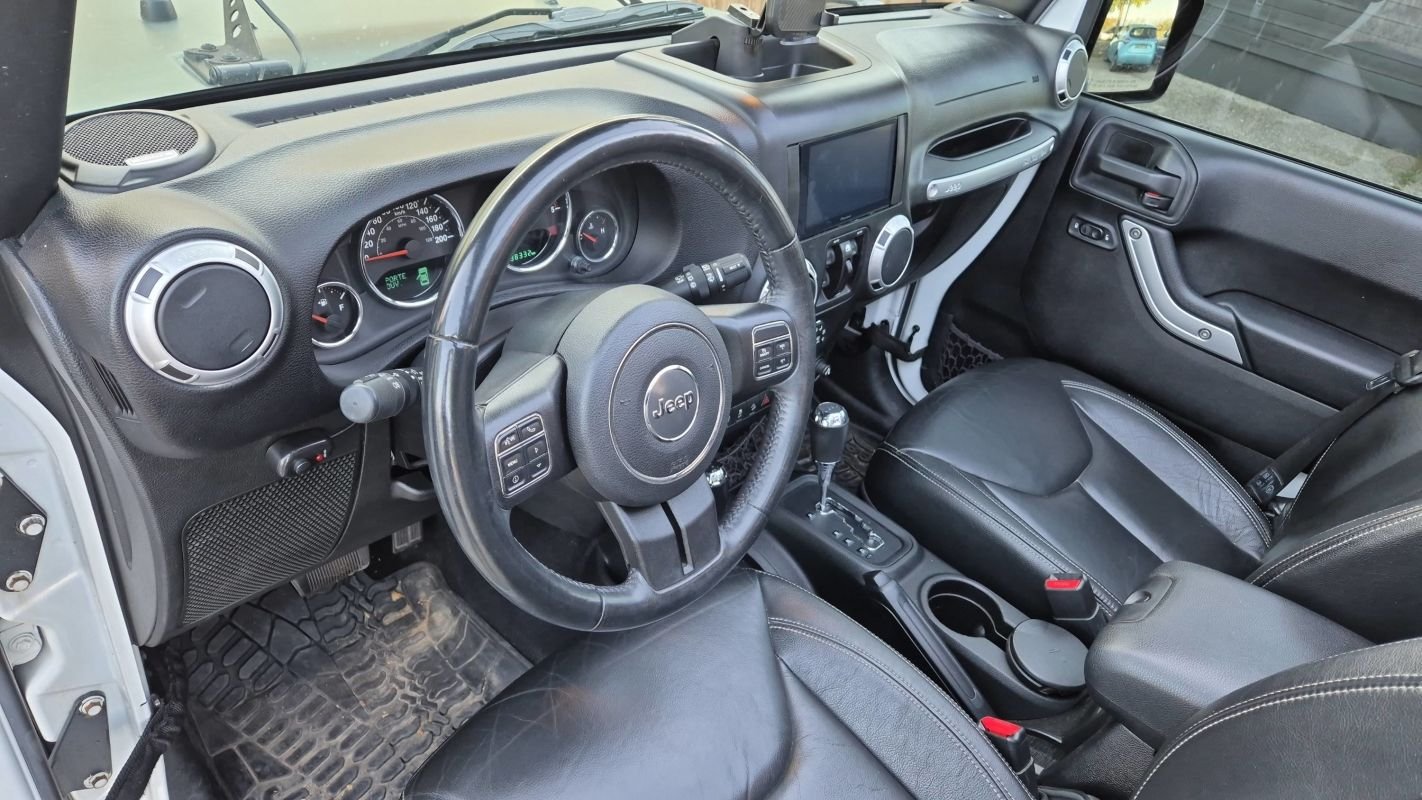 Jeep Wrangler - Photo 8