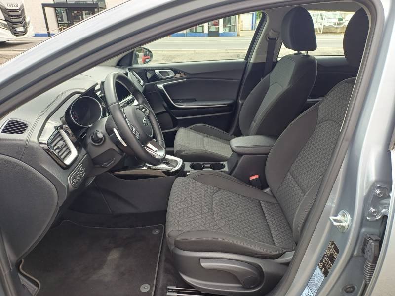 Kia CEED - Photo 14