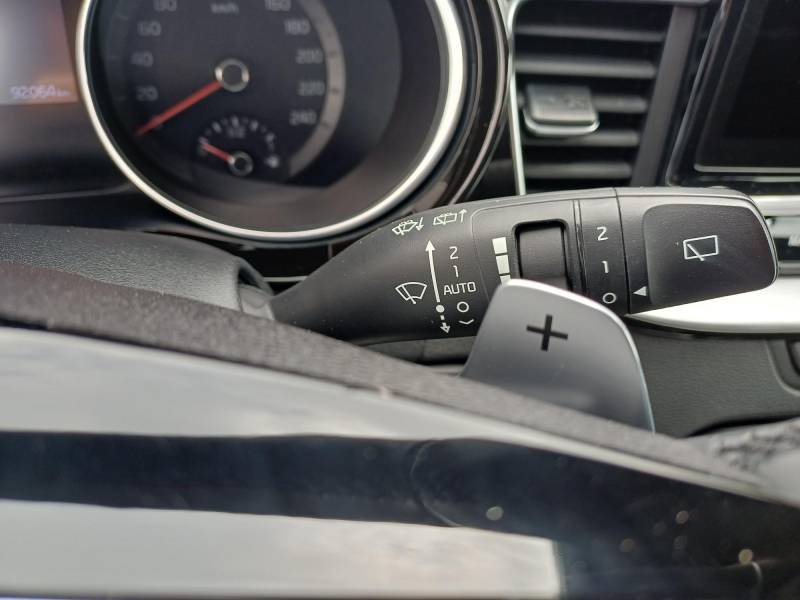 Kia CEED - Photo 23