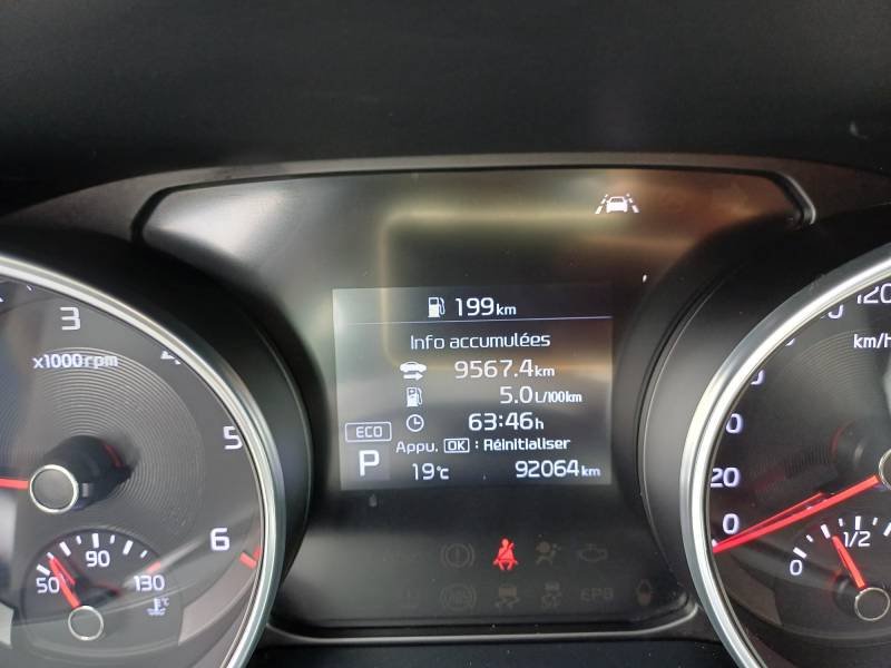 Kia CEED - Photo 25