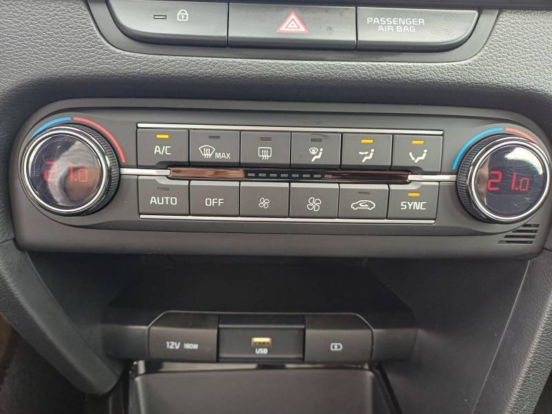 Kia CEED - Photo 30