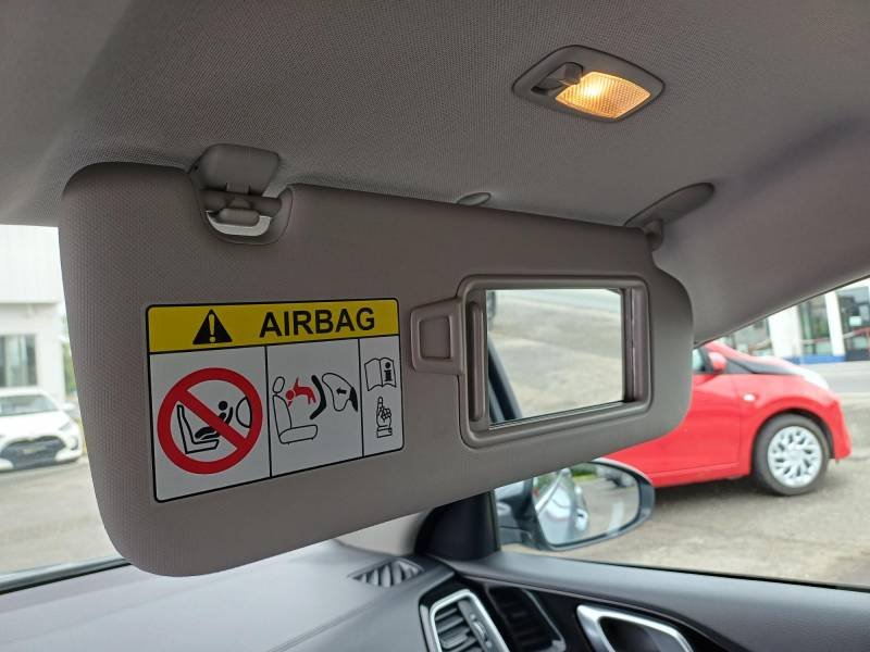 Kia CEED - Photo 36