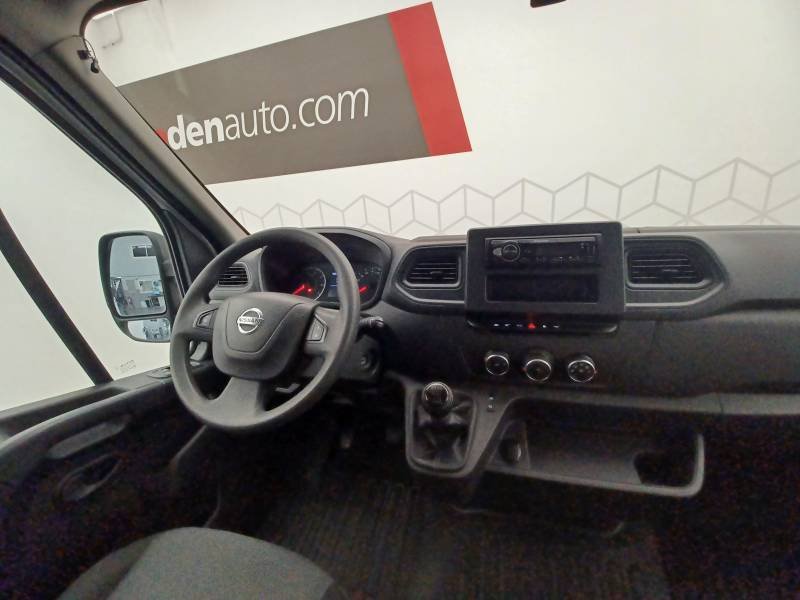 Nissan NV400 - Photo 12