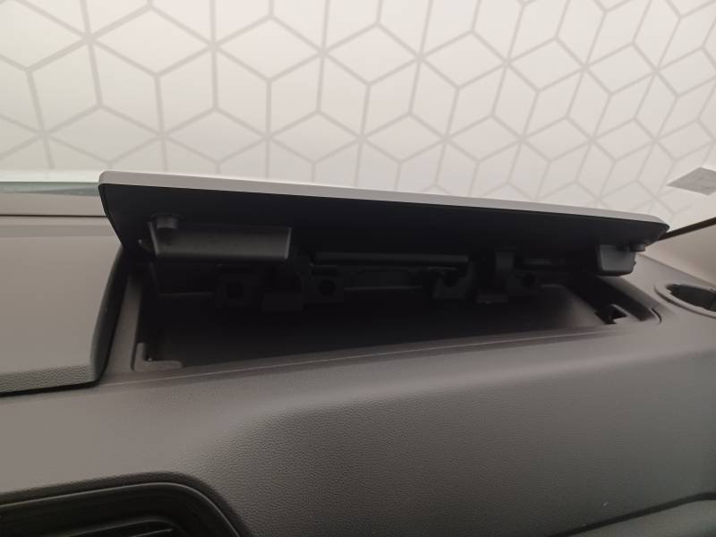 Nissan NV400 - Photo 28