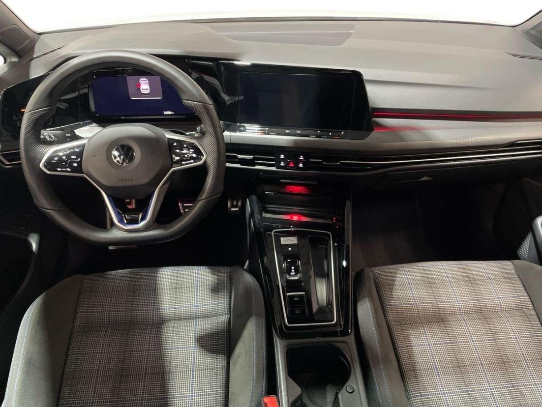 Volkswagen Golf - Photo 24