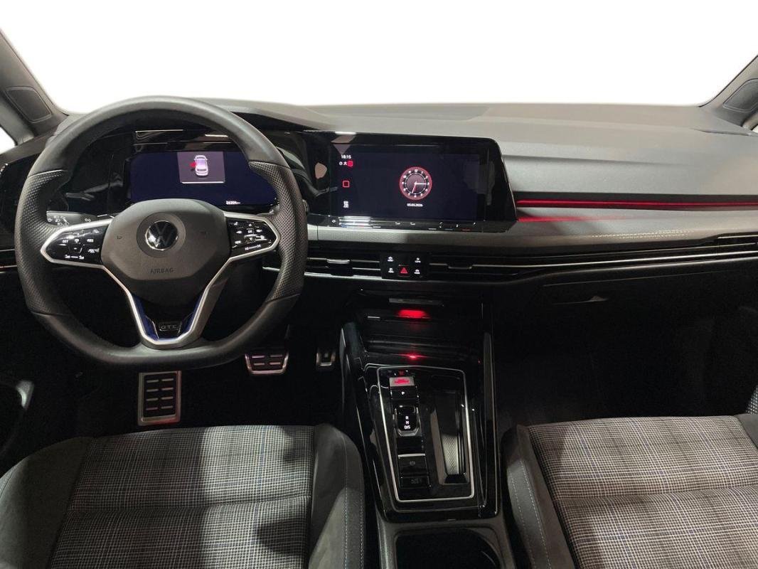 Volkswagen Golf - Photo 8