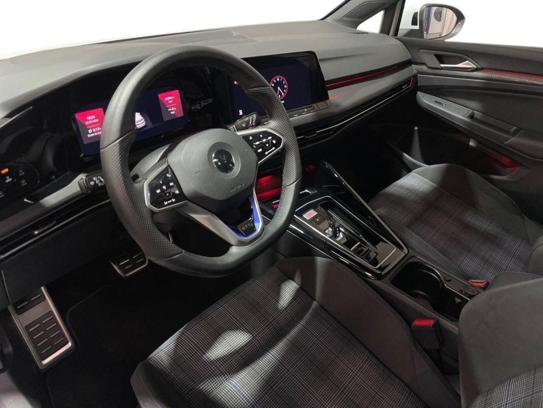 Volkswagen Golf - Photo 9