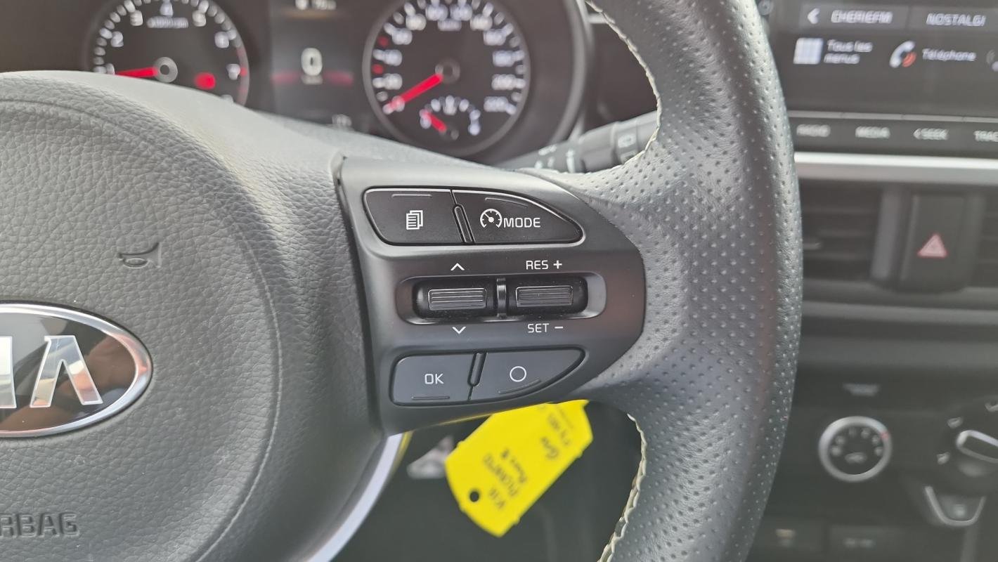 Kia Picanto - Photo 15