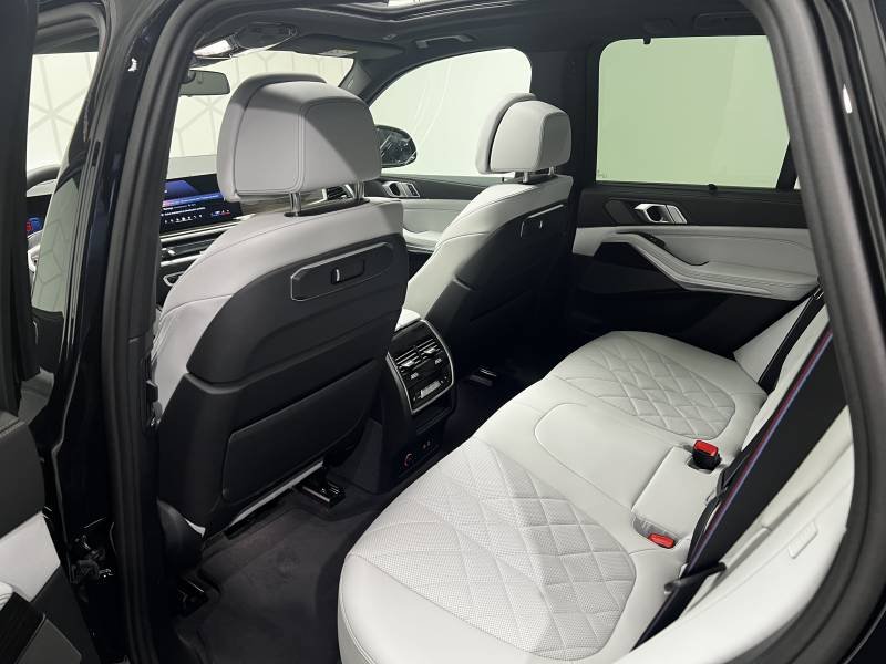 BMW X5 - Photo 18