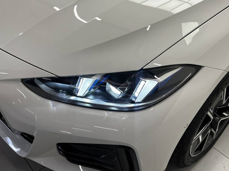 BMW i4 - Photo 12
