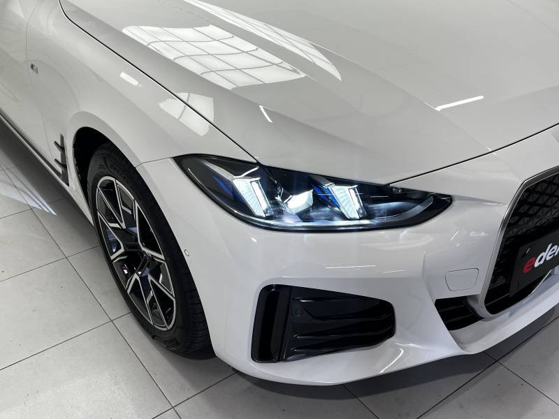 BMW i4 - Photo 14