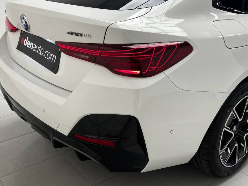 BMW i4 - Photo 22