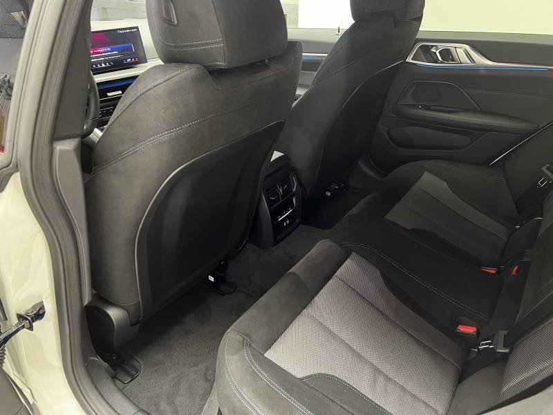 BMW i4 - Photo 26