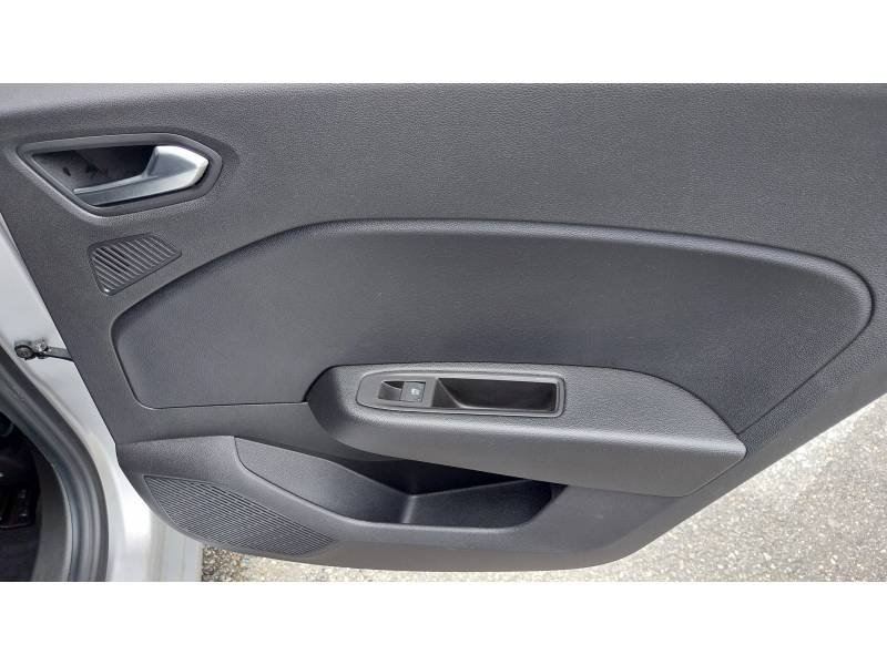 Renault Clio - Photo 22
