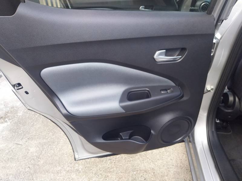 Nissan Juke - Photo 25