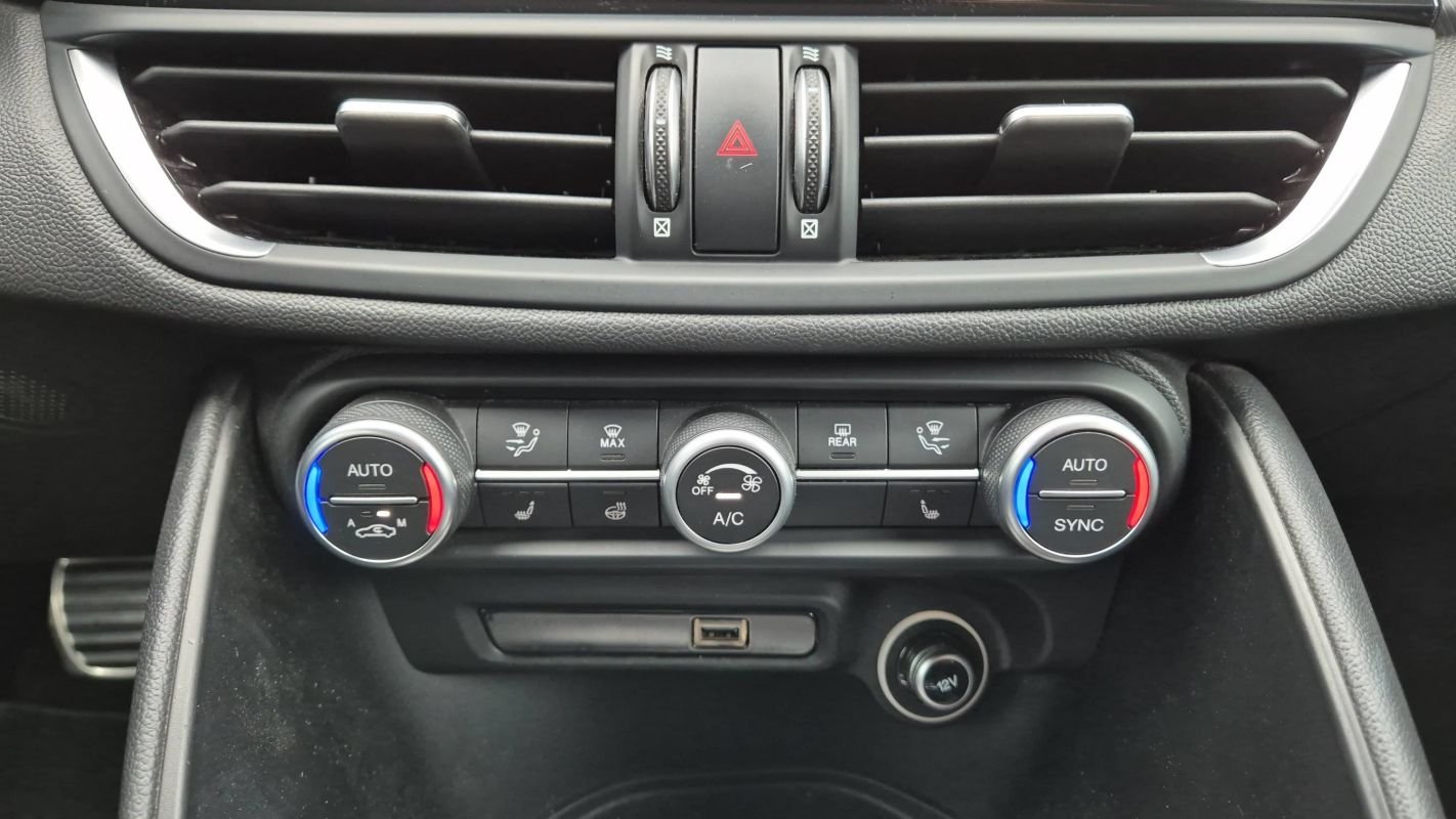 Alfa Romeo Giulia - Photo 13