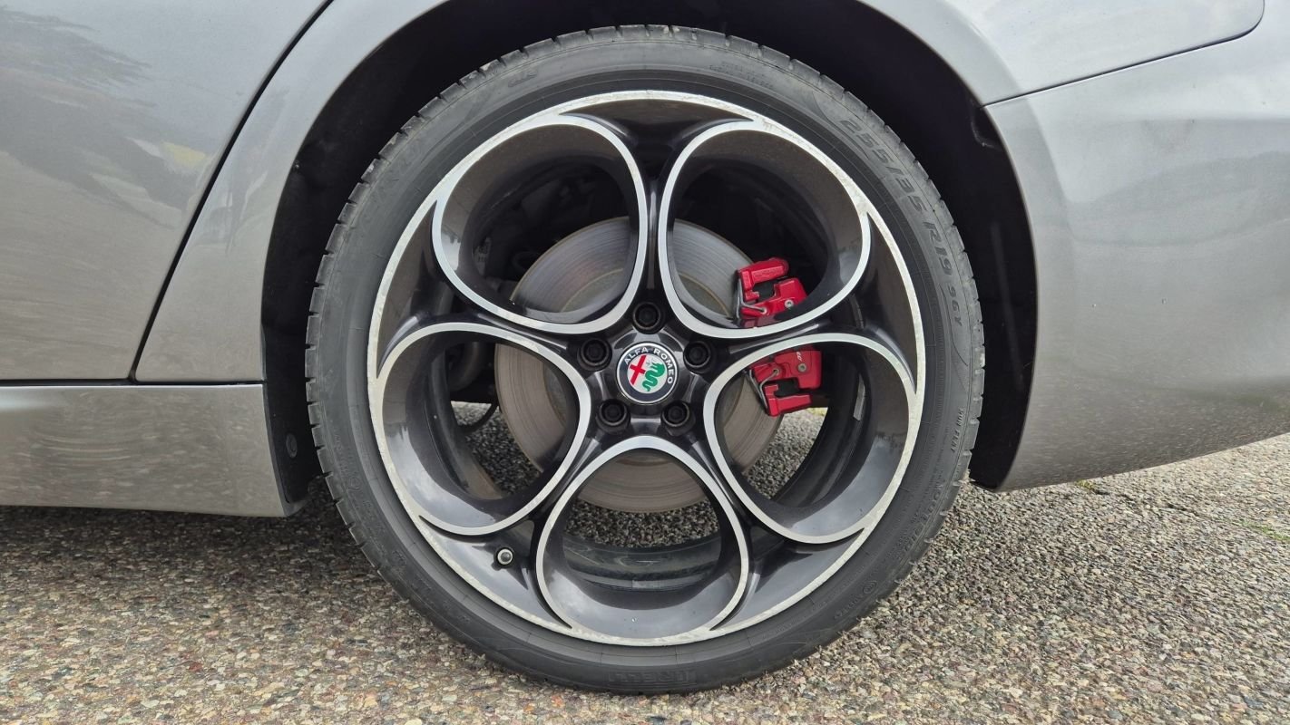 Alfa Romeo Giulia - Photo 19