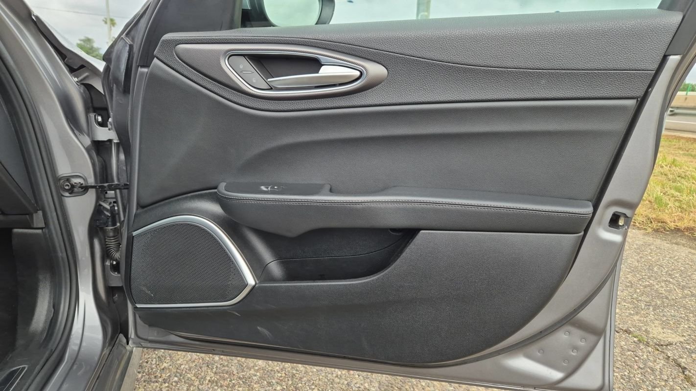 Alfa Romeo Giulia - Photo 23