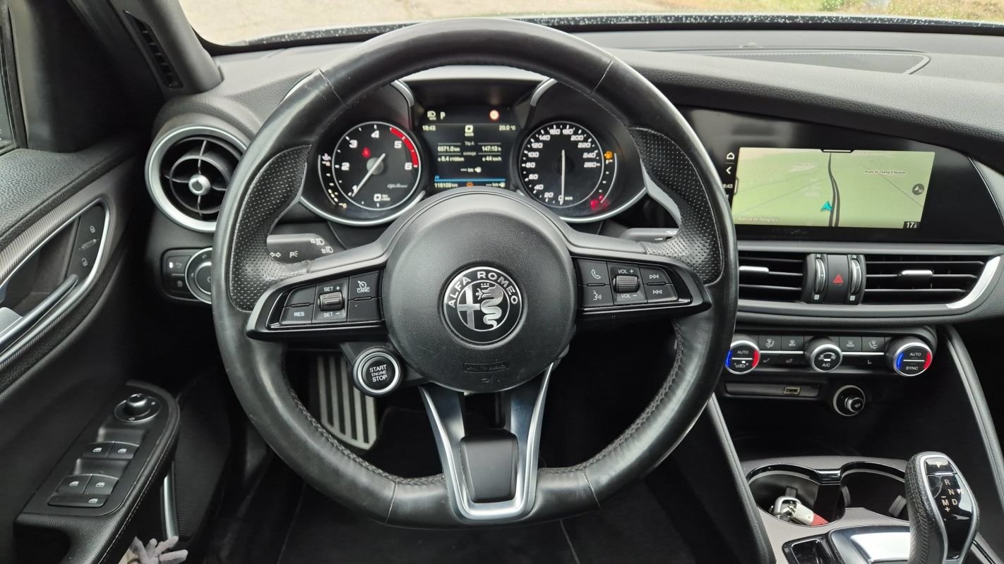 Alfa Romeo Giulia - Photo 24
