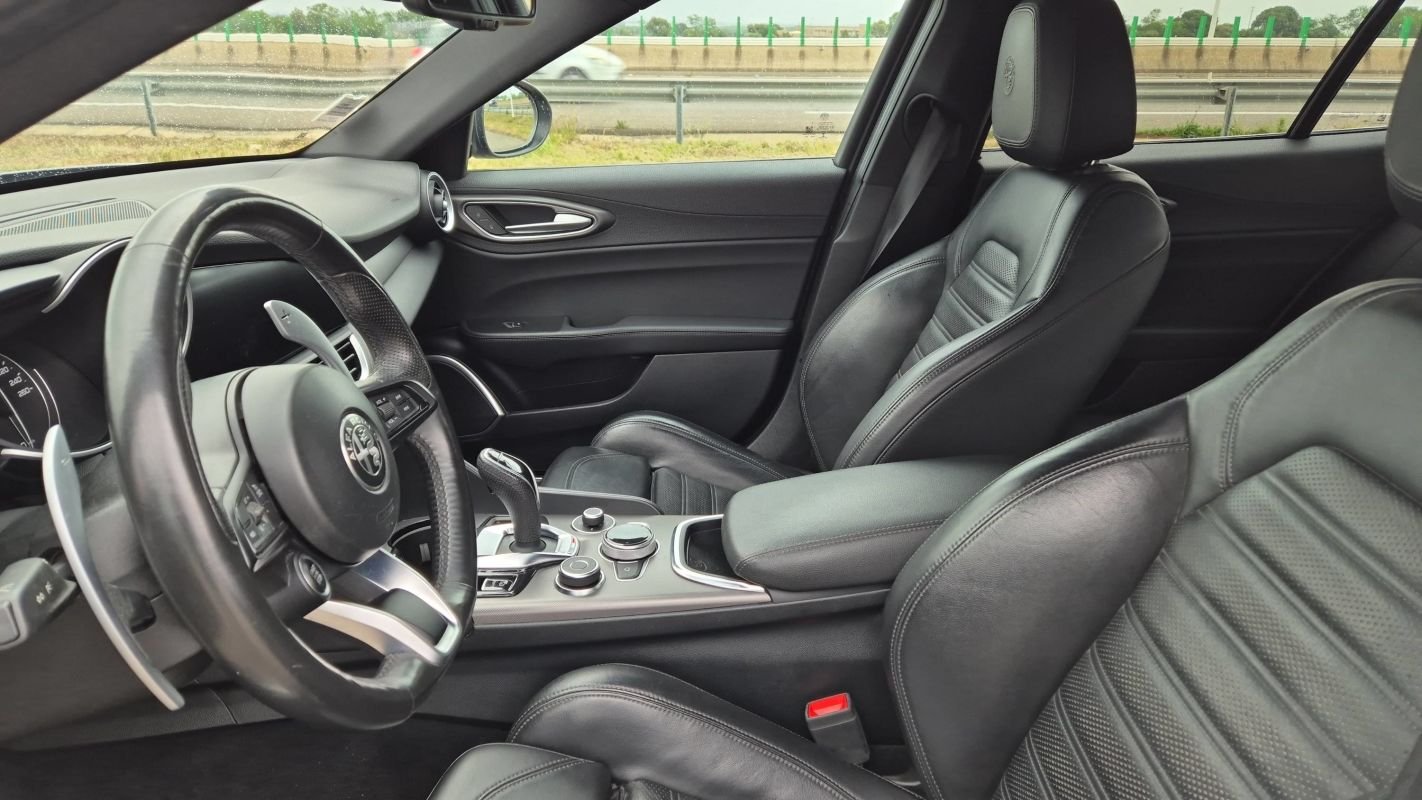 Alfa Romeo Giulia - Photo 26
