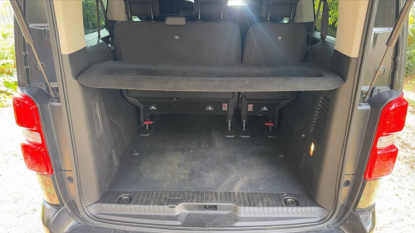 Peugeot Traveller - Photo 14