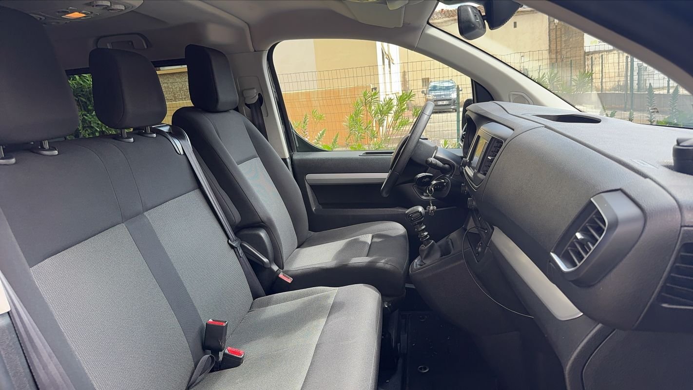 Peugeot Traveller - Photo 27