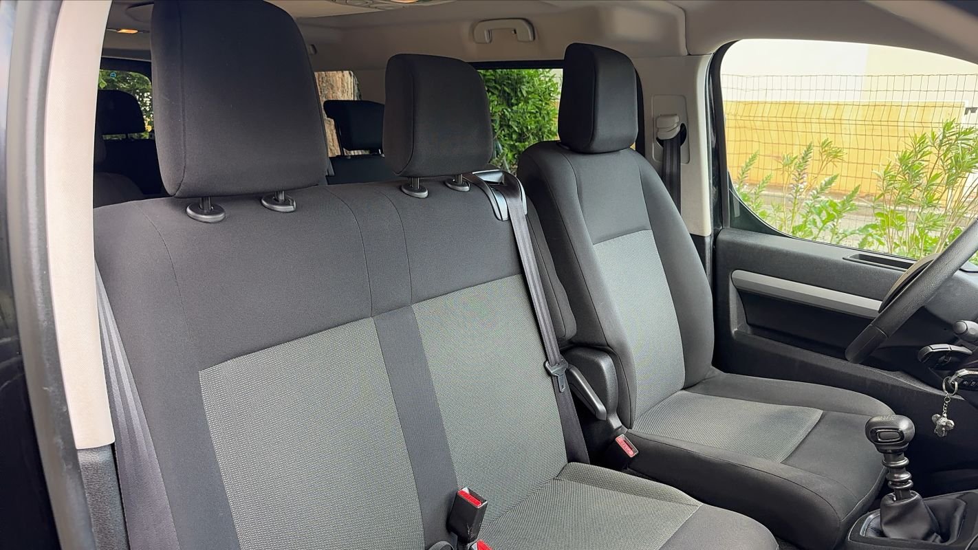 Peugeot Traveller - Photo 28