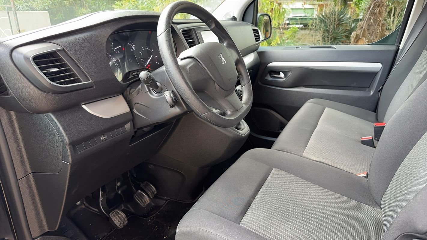 Peugeot Traveller - Photo 8