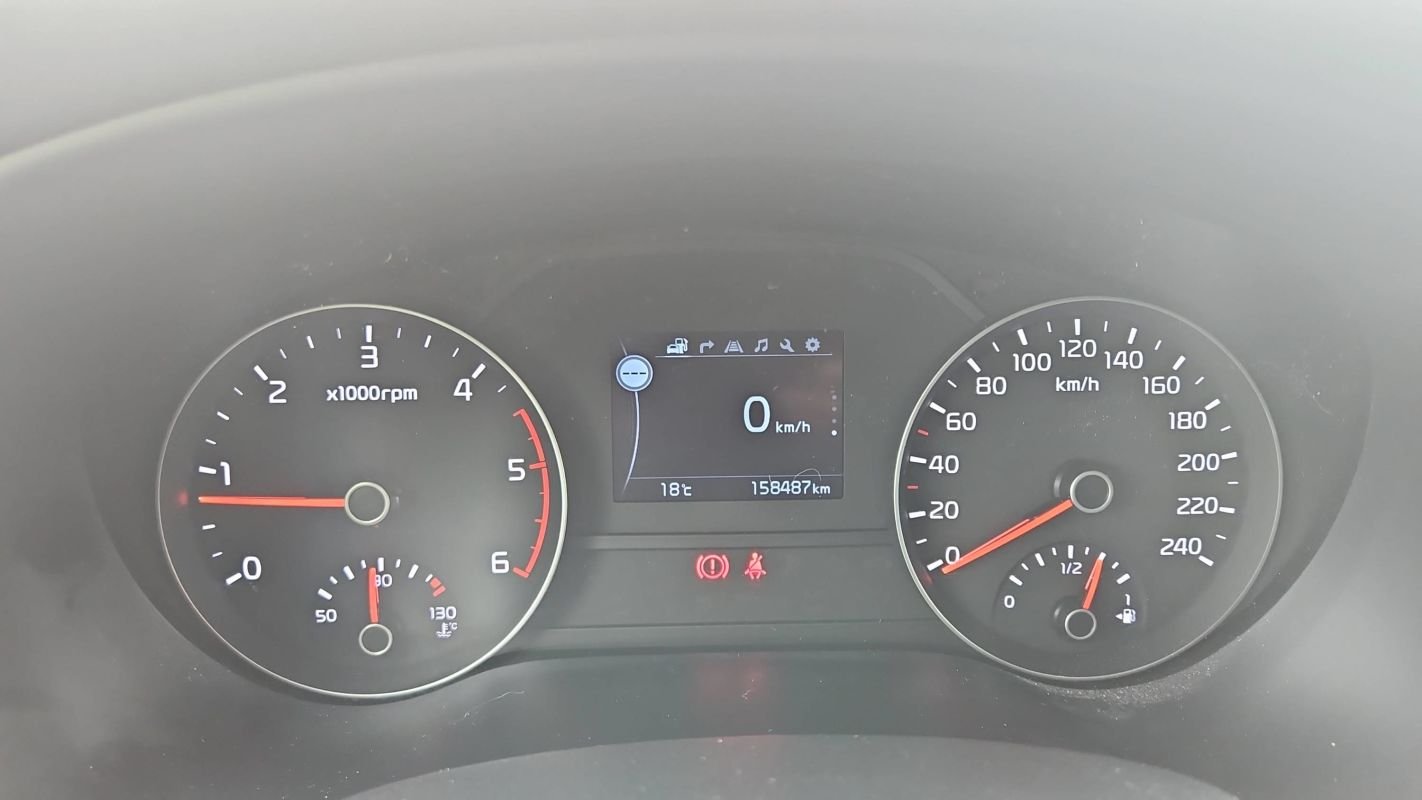 Kia Sportage - Photo 12