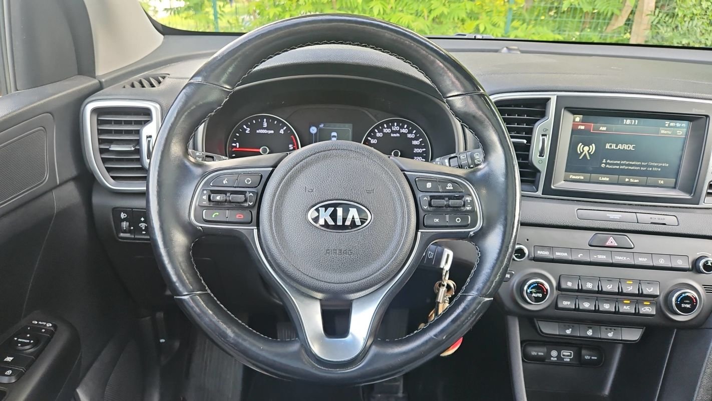 Kia Sportage - Photo 22