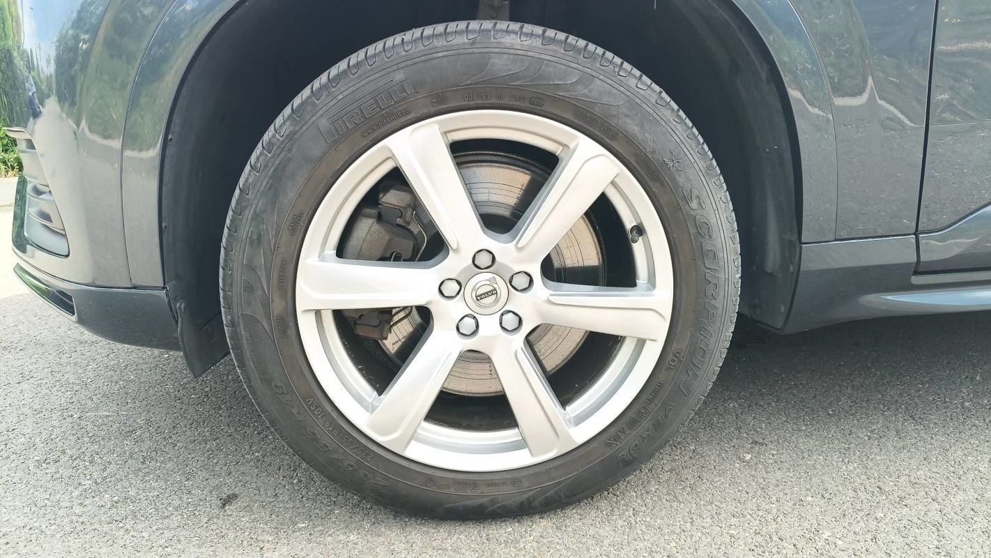 Volvo XC90 - Photo 18