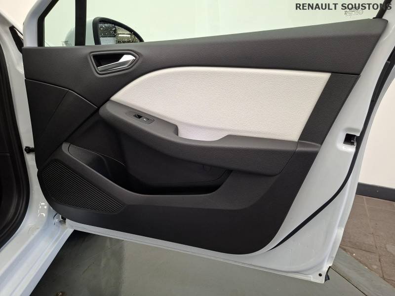 Renault Clio - Photo 21