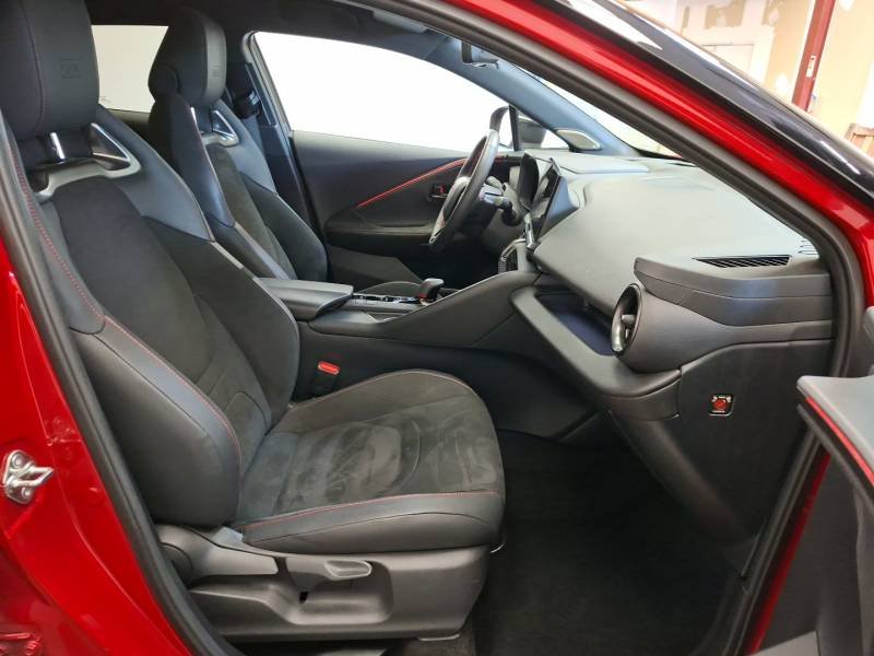 Toyota C-HR - Photo 15
