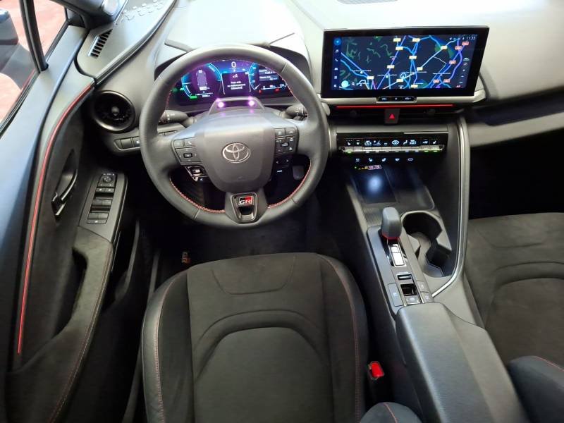 Toyota C-HR - Photo 23
