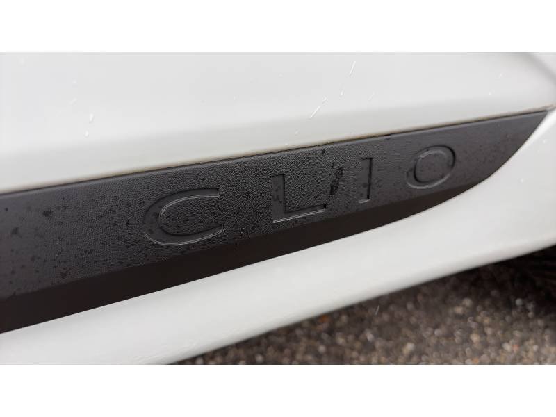 Renault Clio - Photo 25