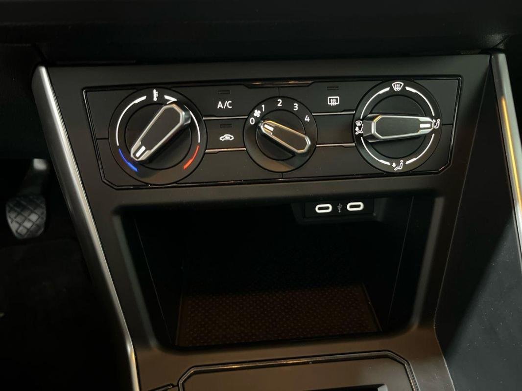 Volkswagen Polo - Photo 19