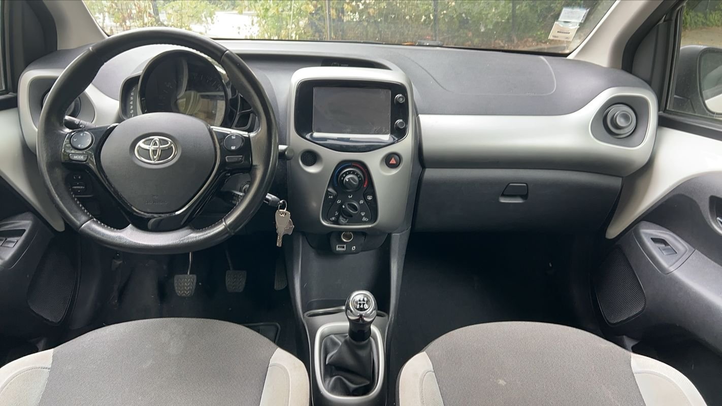Toyota Aygo - Photo 11