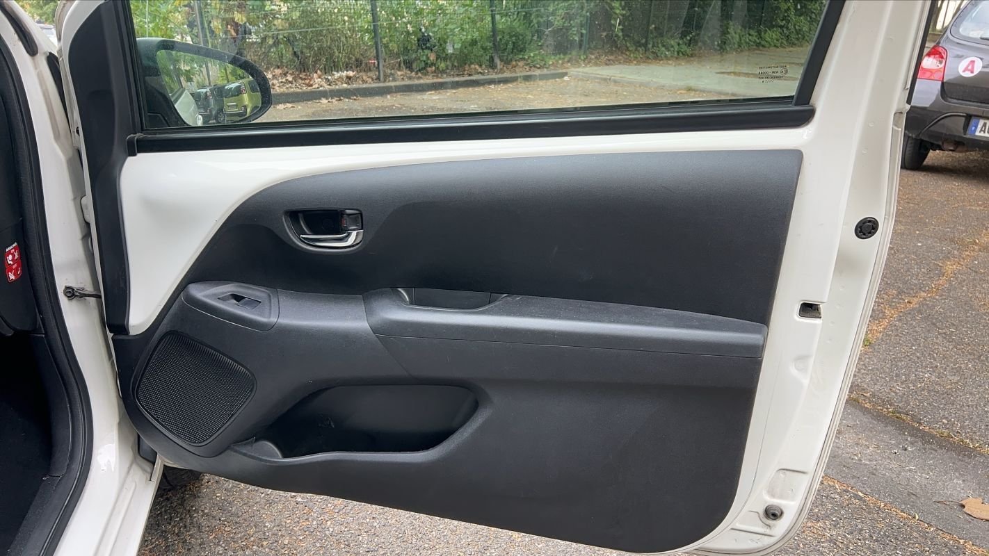 Toyota Aygo - Photo 22