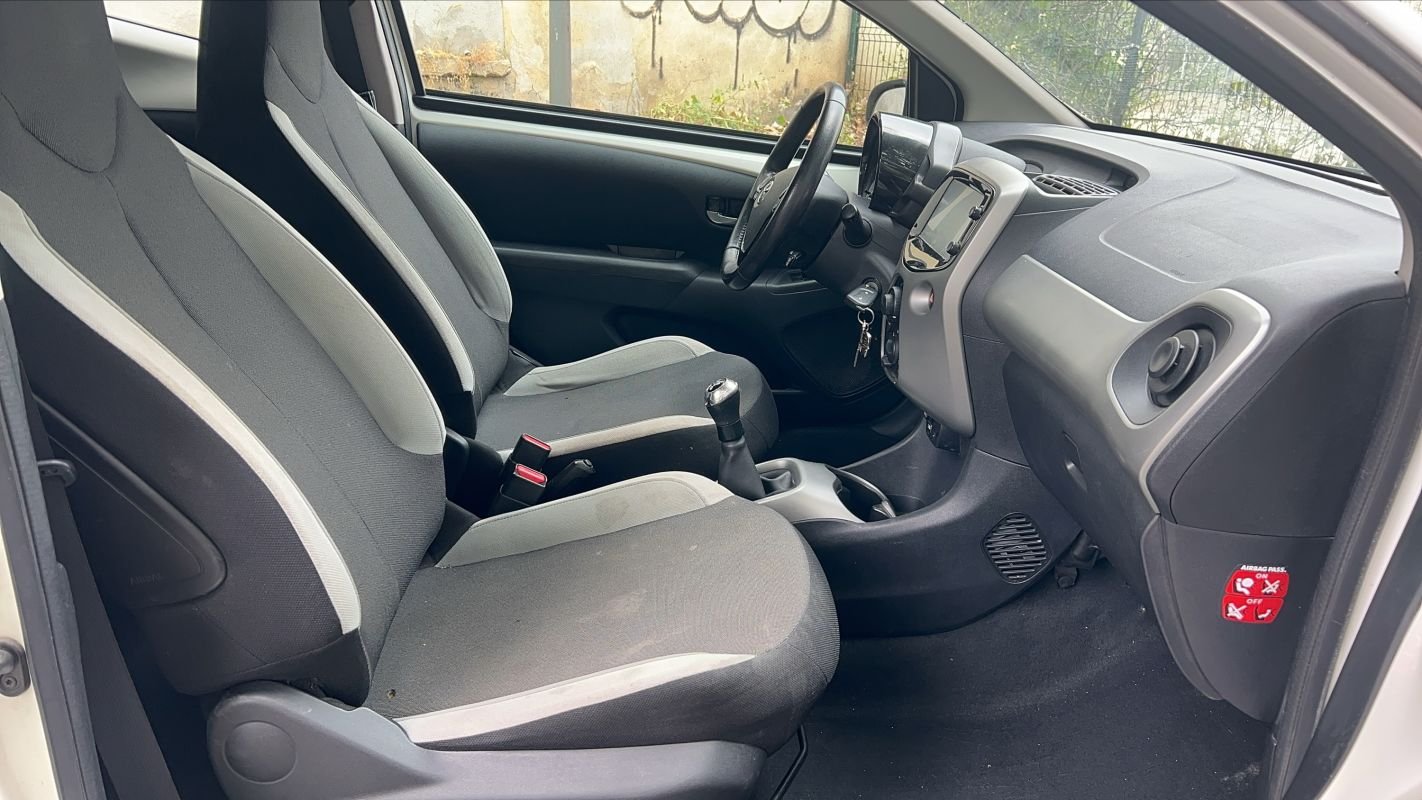 Toyota Aygo - Photo 25
