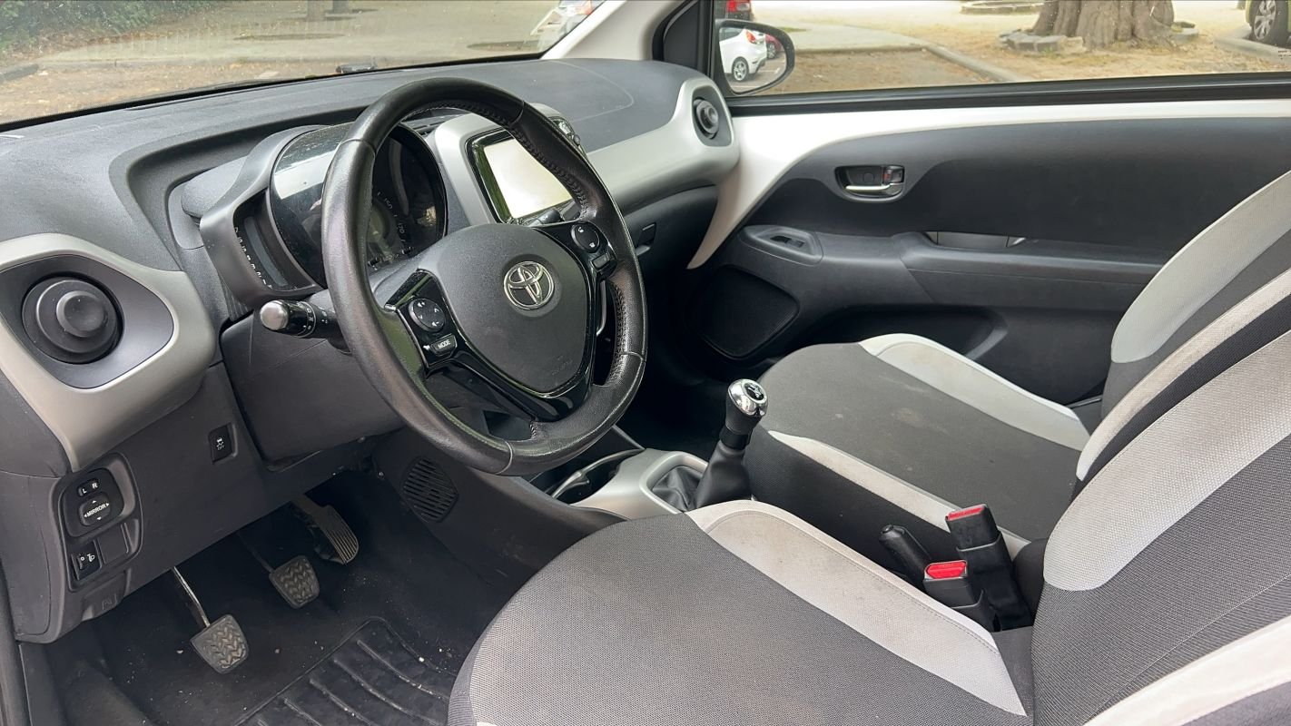 Toyota Aygo - Photo 8